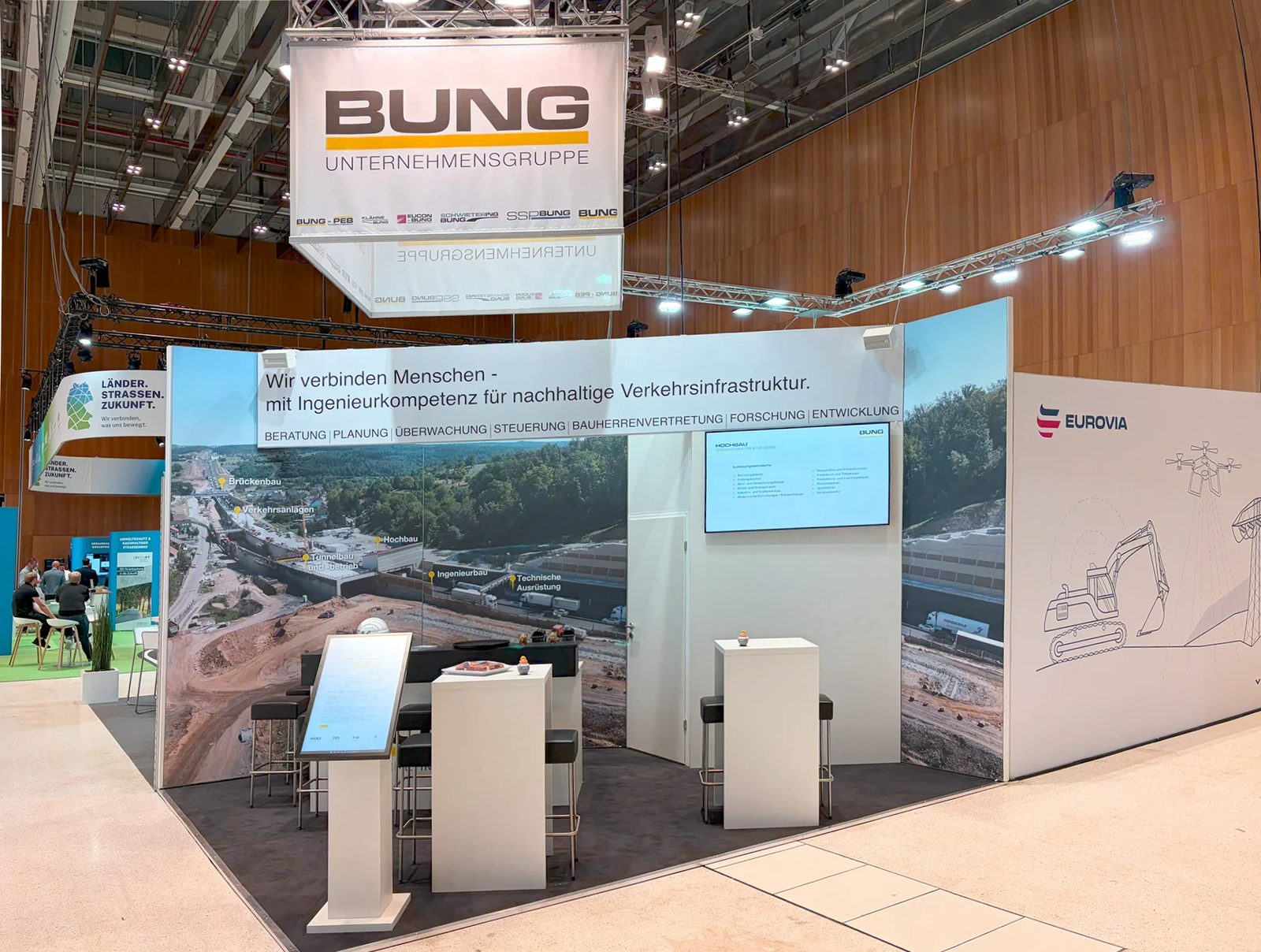 Messestand der BUNG Unternehmensgruppe auf dem Deutschen Strassen- und Verkehrskongress 2026 in Wiesbaden