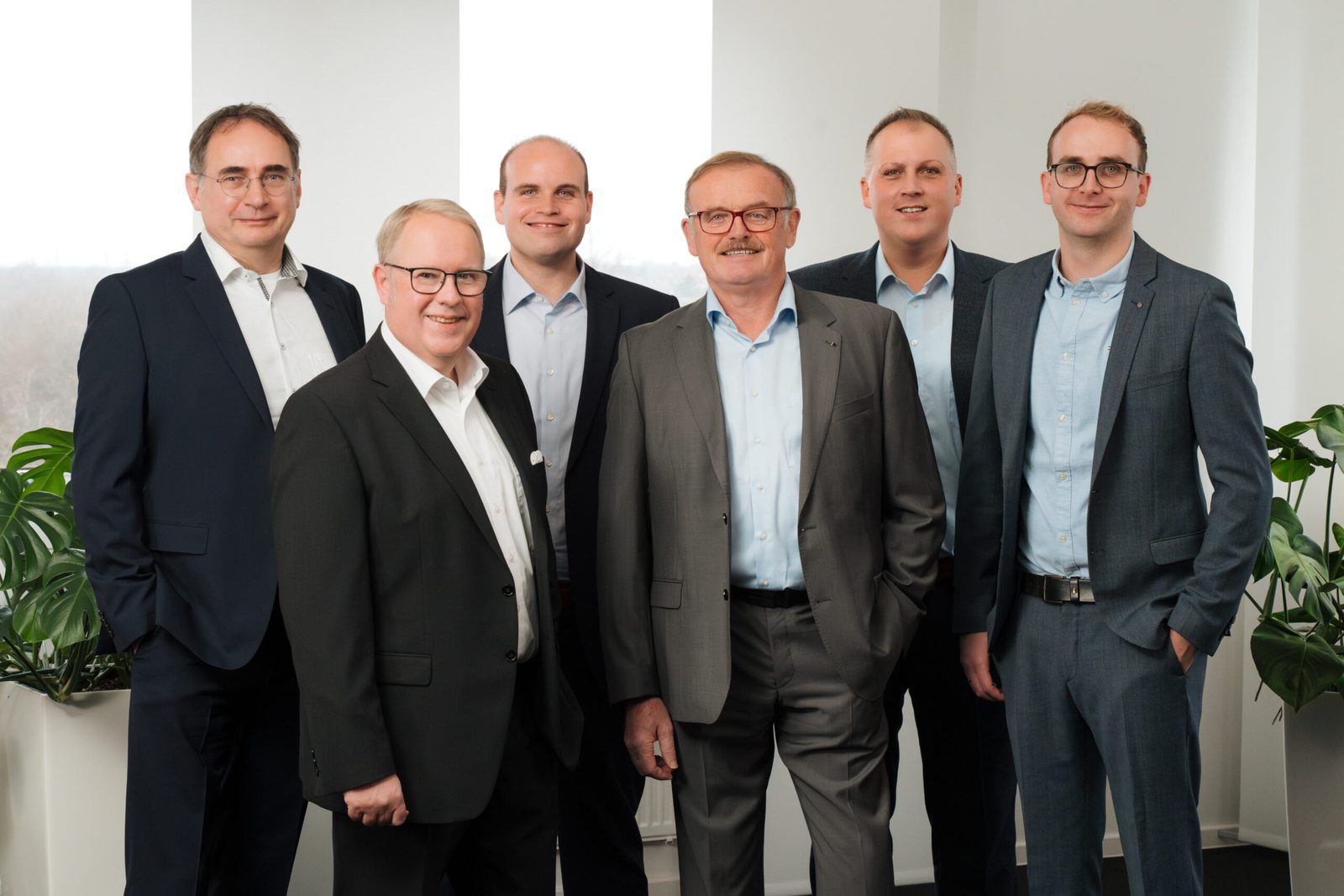 Die sechs Gesellschafter der BUNG Unternehmensgruppe in einer Gruppenaufnahme